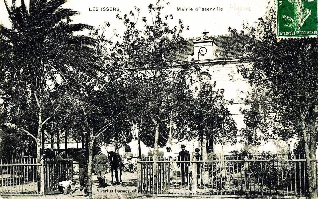 Les Issers - Mairie d'Isserville.jpg